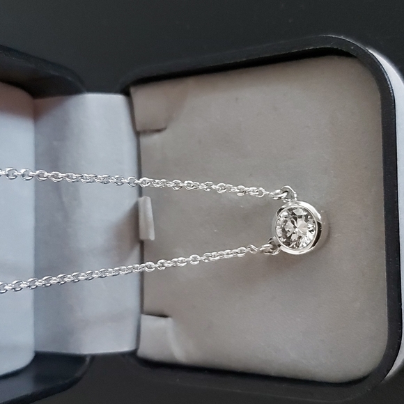 🌿🌿Host Pick🌿🌿Necklace Genuine Cubic Zircon - Picture 2 of 11